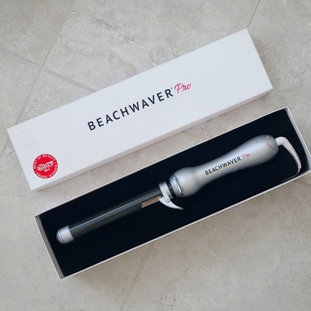 NWT - Beachwaver Pro